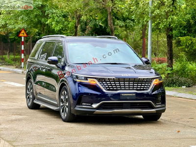 Xe Kia Carnival Signature 2.2D 2022