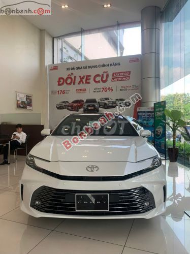 Toyota Camry 2.5 HEV Mid 2025
