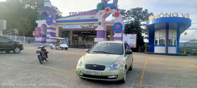 Cần bán Hyundai accent SX 2009 máy 1.4 - 40000 km