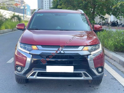 Xe Mitsubishi Outlander 2.0 CVT Premium 2020