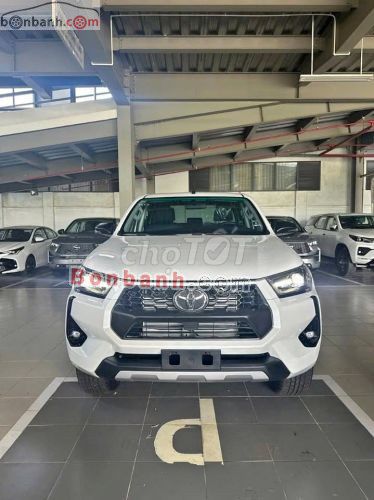 Toyota Hilux 2.4L 4x2 AT 2025