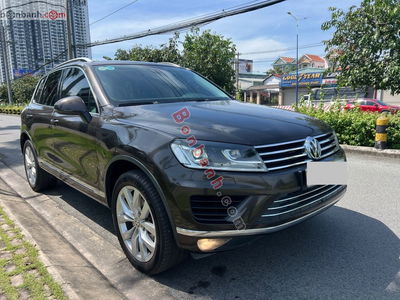 Xe Volkswagen Touareg 3.6 AT 2016