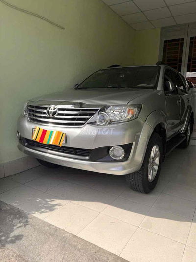Toyota Fortuner 2014 2.7V 4x2 AT - 120000 km