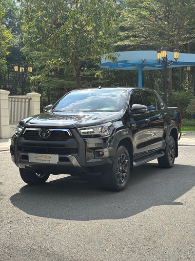 Bán Toyota Hilux 2021 Adventure 2.8 AT 4X4 Đen