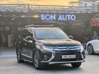 MITSHUBISHI OUTLANDER 2.4 2017 ĐEN