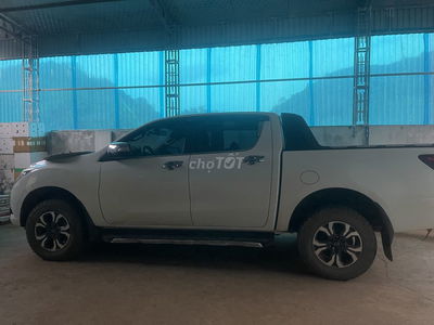 Bt50 2016 std 2 cầu màu trắng
