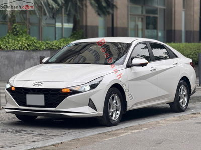 Xe Hyundai Elantra 1.6 AT Tiêu chuẩn 2022