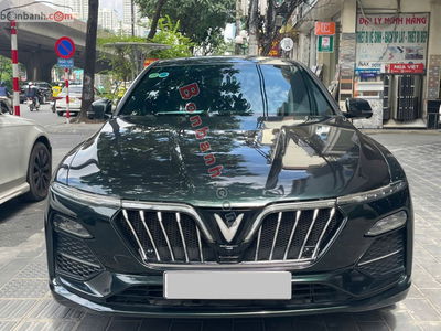 Xe VinFast Lux A 2.0 Plus 2.0 AT 2021