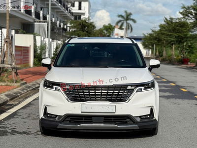 Xe Kia Carnival Signature 2.2D 2024