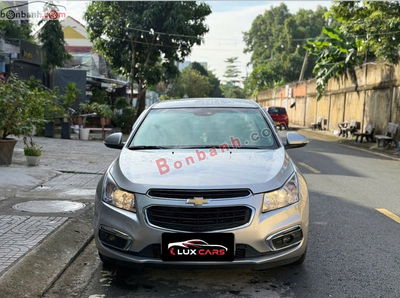 Xe Chevrolet Cruze LT 1.6 MT 2016