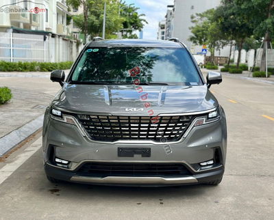 Xe Kia Carnival Premium 2.2D 7S 2024