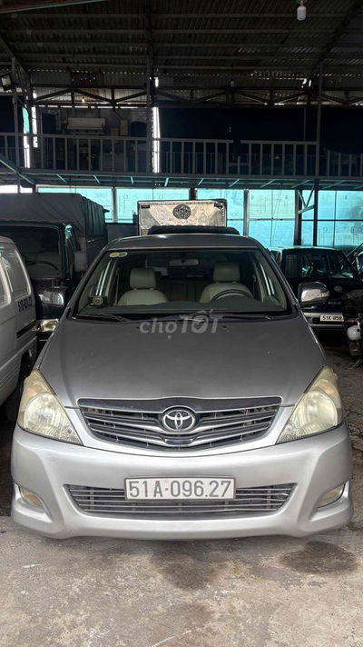 Toyota Innova 2011 V - 186000 km
