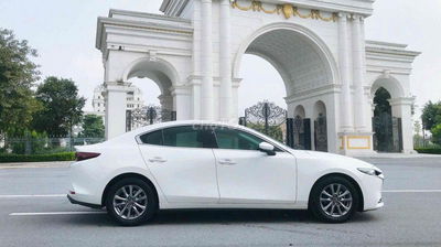 Mazda 3 2020 1.5L Luxury Trắng Zin Đi Hơn 6Vạn