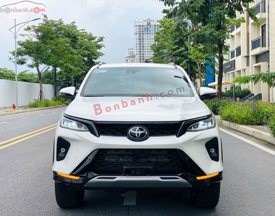 Xe Toyota Fortuner 2.8V 4x4 AT Legender 2021