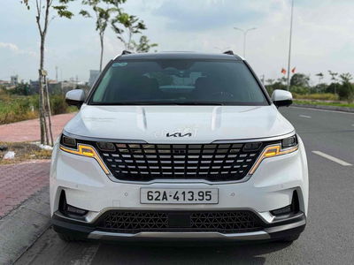 Kia Carnival 2024 2.2D Signature 7 ghế - 46000 km