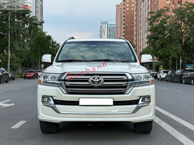Xe Toyota Land Cruiser 4.6 V8 2020
