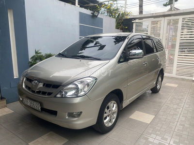 Toyota Innova 2007 - 228000 km