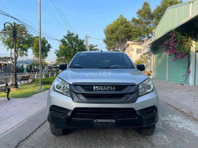 Isuzu Mu X 2017 2.5 4X2 MT - 101000 km