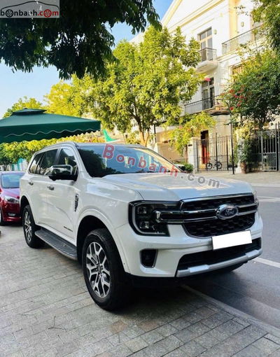 Xe Ford Everest Titanium Plus 2.0L 4x4 AT 2025
