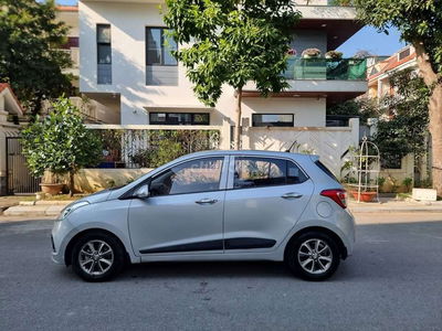 BánHyundai i10 siêu đẹp bản đủ 1.2 xe 1 chủ từ mới