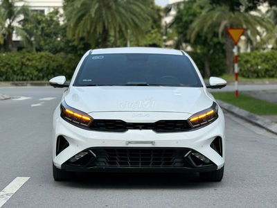 Kia K3 2.0 Premium 2021 trắng, 27.000 km