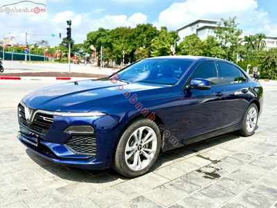 Xe VinFast Lux A 2.0 Base 2.0 AT 2021