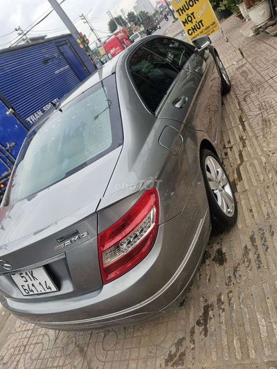 2010 C200 CGI - 148000 km