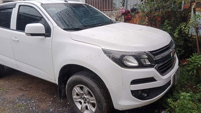 Chevrolet Colorado LT Trắng, số sàn, 100.000 km
