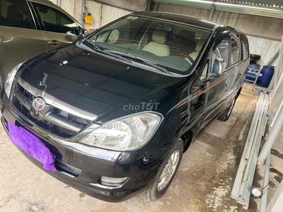 Toyota Innova 2006 G - 130 km