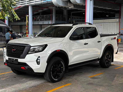 Nissan Navara 2022 Pro-4X 2.3 AT 4WD - 21000 km