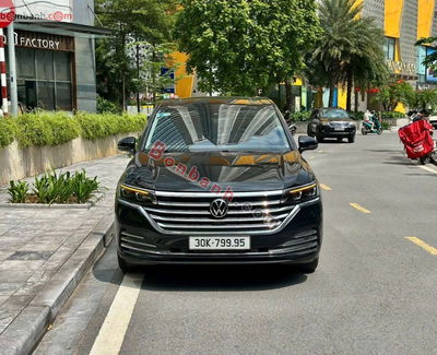 Xe Volkswagen Viloran Luxury 2024