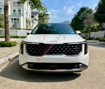 Xe Kia Carnival Signature 2.2D 2024