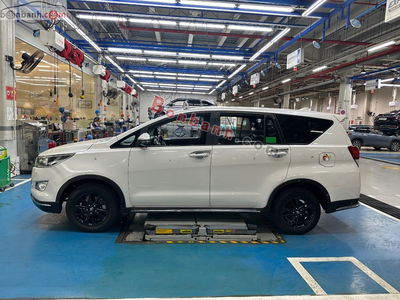 Xe Toyota Innova 2.0 Venturer 2019