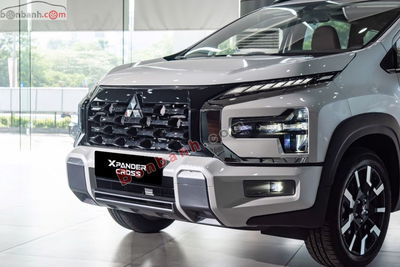Xe Mitsubishi Xpander Cross 1.5 AT 2025