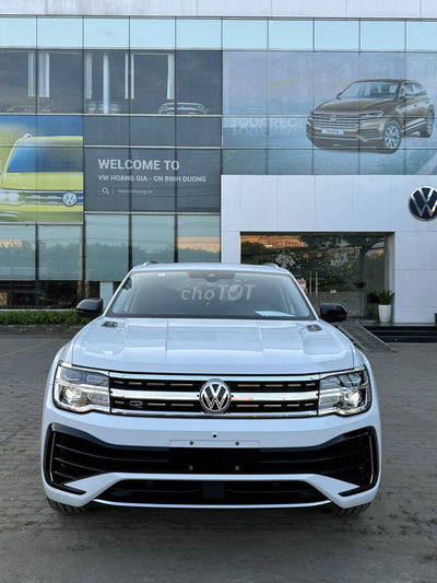 Volkswagen Teramont X, 599 triệu, nhận xe ngay