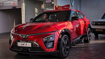 Xe VinFast VF7 Plus 2025