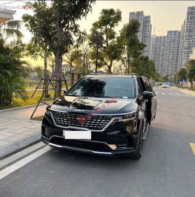 Xe Kia Carnival Signature 2.2D 2023