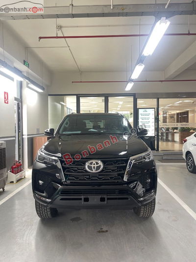 Xe Toyota Fortuner 2.4L 4x2 AT 2025