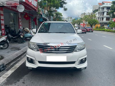 Xe Toyota Fortuner TRD Sportivo 4x2 AT 2016