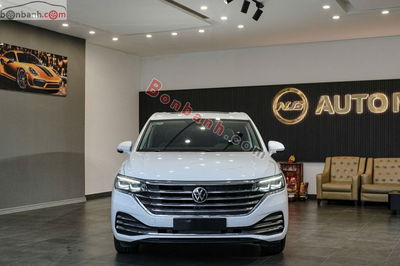 Xe Volkswagen Viloran Luxury 2024