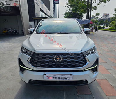 Xe Toyota Innova Cross HEV 2.0 CVT 2024