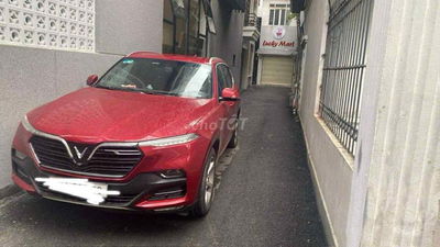 VinFast Lux SA2.0 2019 Plus 2.0 AT - 750000 km
