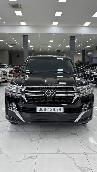 Toyota Land Cruiser 4.6V8, sản xuất 2020 cực đẹp.
