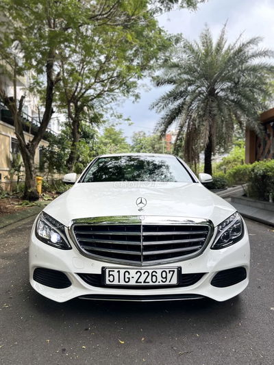 Merc C250 Exclusive 2016 Trắng & Cọp 50 ngàn Km