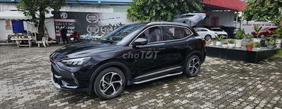 Ô tô MG HS đen 5 chỗ thể thao đã qua sử dụng