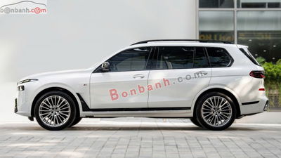 Xe BMW X7 xDrive40i M Sport 2023