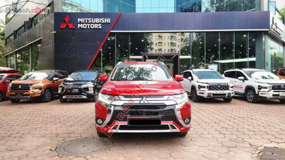 Xe Mitsubishi Outlander 2.0 CVT 2022