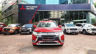 Xe Mitsubishi Outlander 2.0 CVT 2022