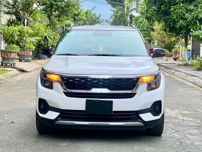 Kia Seltos 1.4 Luxury 2023 -26000 km