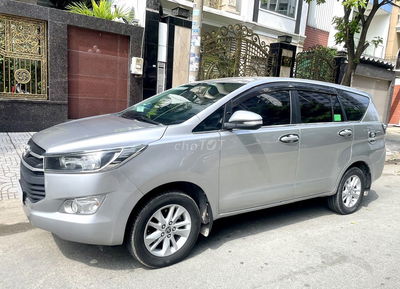 Bán INNOVA 2019 E xe Zin đẹp gia đình đi: 403tr